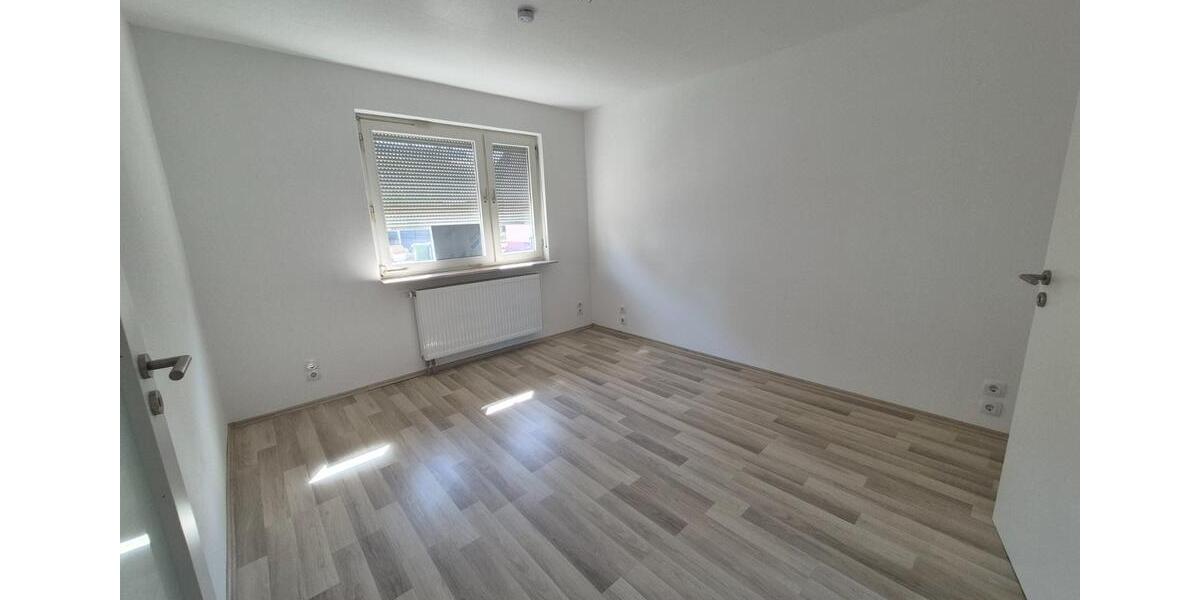 Doppelhaushälfte Bretten - 5 Zimmer, 90 m&sup2;, 445.000&euro; | Angebot:25063292