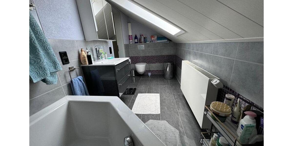 Einfamilienhaus Bretten - 7 Zimmer, 283 m&sup2;, 670.000&euro; | Angebot:25147844