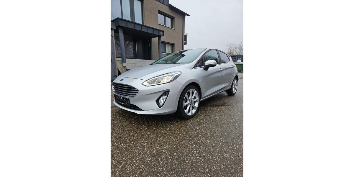 Ford Fiesta 129.800 km 9.999 &euro; Kronau 76709