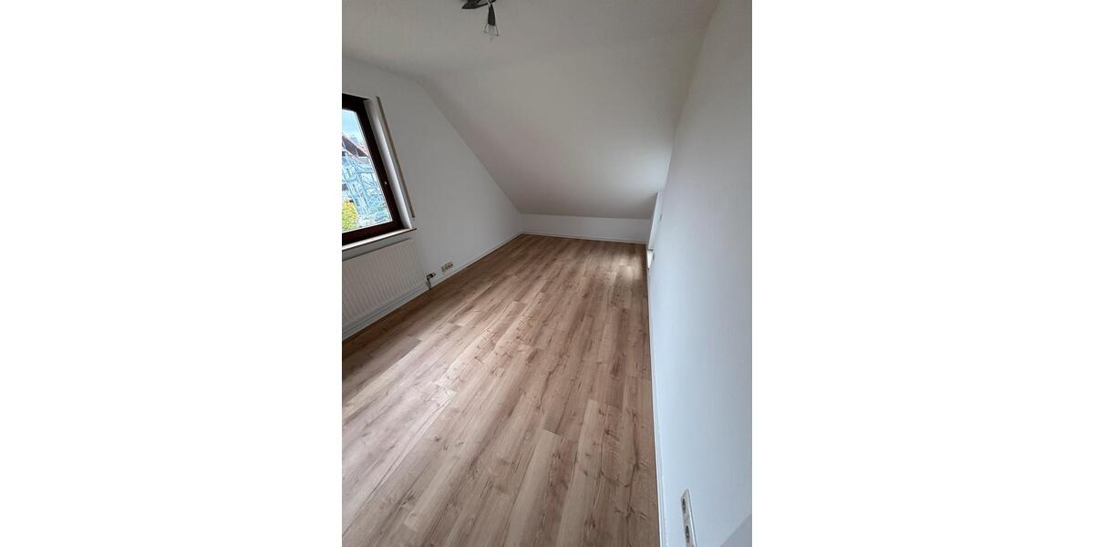 Maisonettenwohnung Bad Wimpfen - 3 Zimmer, 101 m&sup2;, 1.360&euro; | Angebot:25057542