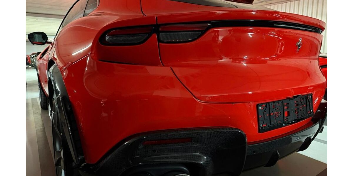 Ferrari Purosangue 45 km 606.900 &euro; Schwarzach 74869