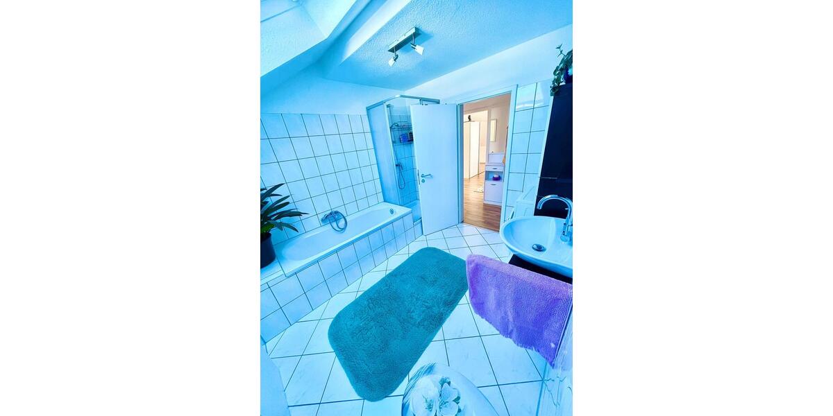 Dachgeschoßwohnung Neckarzimmern - 2 Zimmer, 75 m&sup2;, 189.000&euro; | Angebot:27003091
