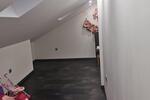 Dachgeschoßwohnung Bretten - 3 Zimmer, 80 m&sup2;, 900&euro; | Angebot:25395881
