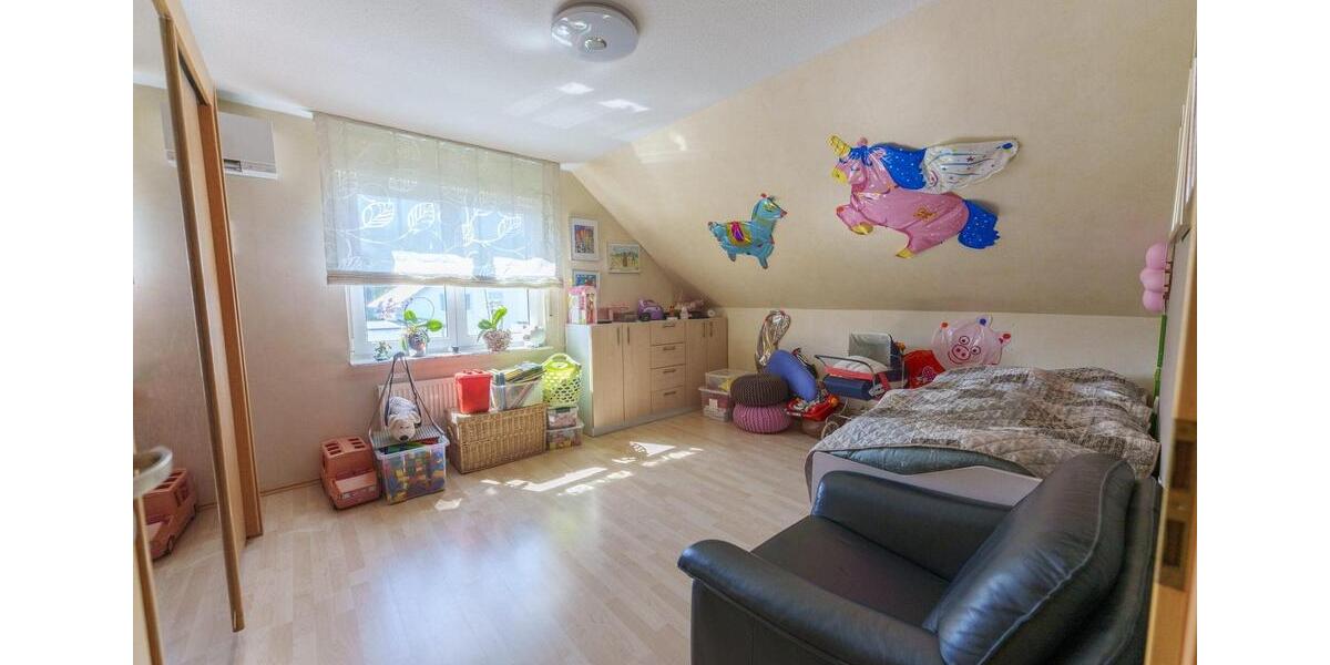 Einfamilienhaus Bad Friedrichshall - 6 Zimmer, 240 m&sup2;, 2.650&euro; | Angebot:25832076