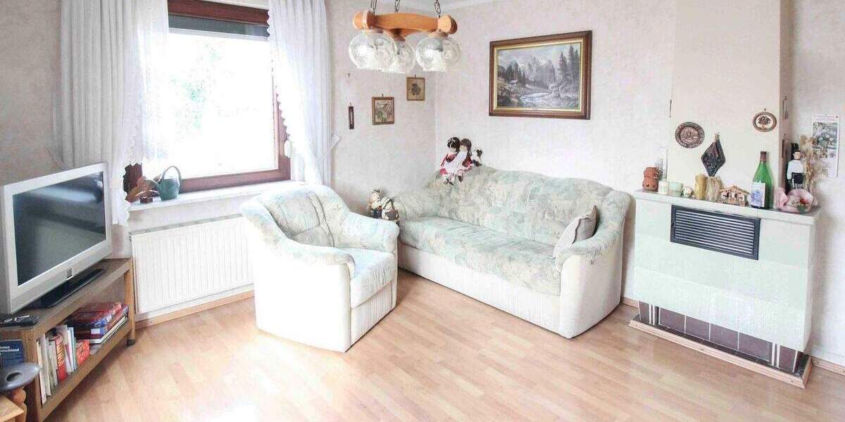 Einfamilienhaus Güglingen - 6 Zimmer, 149 m&sup2;, 299.000&euro; | Angebot:25749592