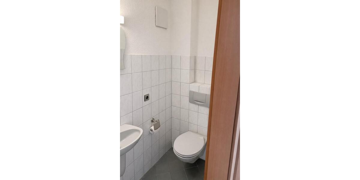 Etagenwohnung Mundelsheim - 3.5 Zimmer, 95 m&sup2;, 1.230&euro; | Angebot:25990848