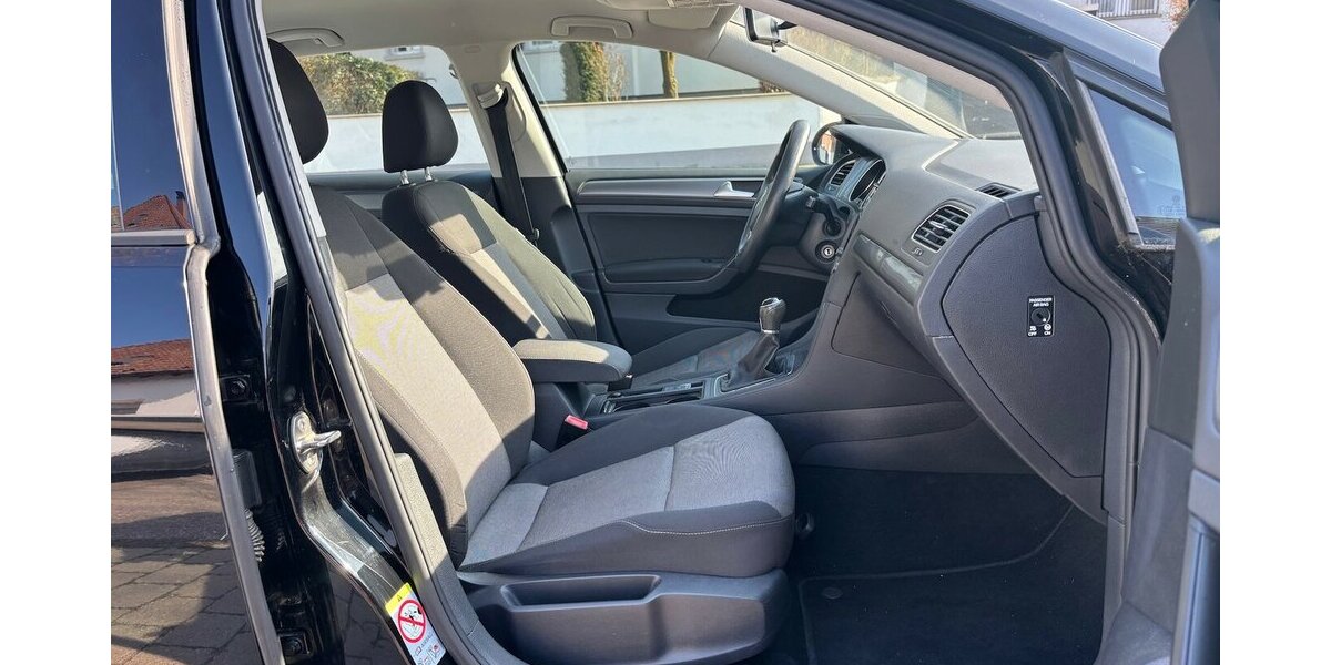 VW Golf VII Trendline BMT 142.000 km 6.990 &euro; Neckarsulm 74172