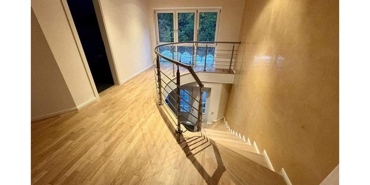 Einfamilienhaus Neckarzimmern - 6 Zimmer, 315 m&sup2;, 2.600&euro; | Angebot:25757028