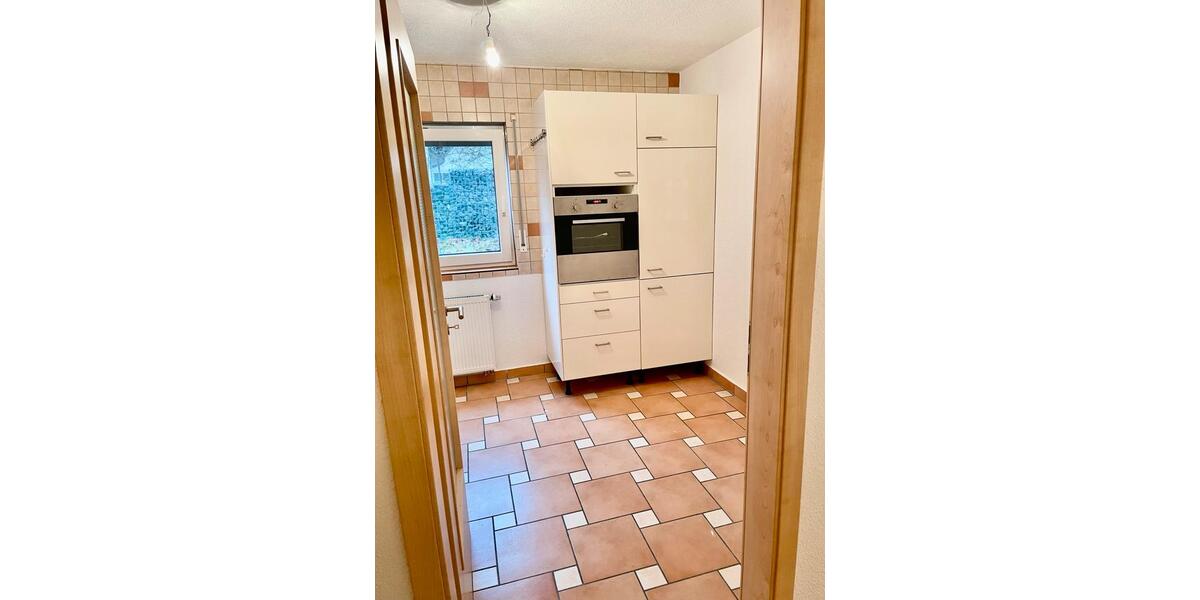 Etagenwohnung Kirchardt - 5 Zimmer, 90 m&sup2;, 900&euro; | Angebot:25378346