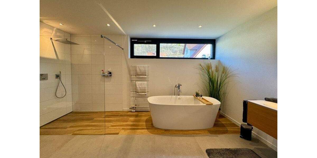 Etagenwohnung Vaihingen an der Enz / Aurich Aurich - 4 Zimmer, 204 m&sup2;, 645.000&euro; | Angebot:25865051