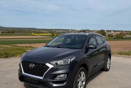 Hyundai TUCSON 55.000 km 18.400 &euro; Sachsenheim 74343