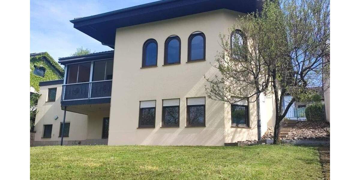 Einfamilienhaus Bretten - 7 Zimmer, 151 m&sup2;, 695.000&euro; | Angebot:25682176