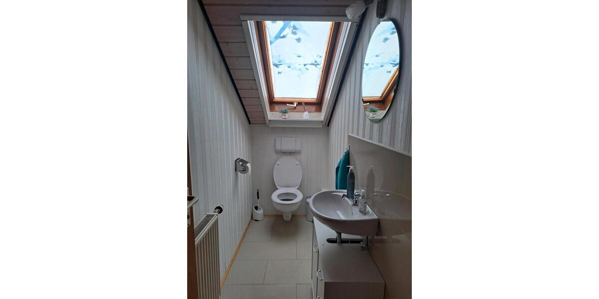 Dachgeschoßwohnung Güglingen - 3 Zimmer, 77 m&sup2;, 850&euro; | Angebot:25048705