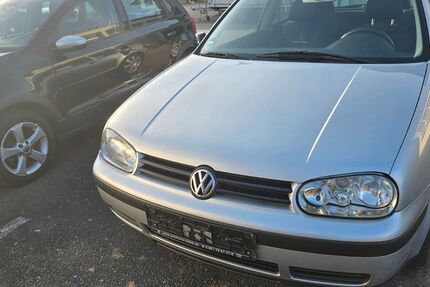 VW Golf 187.000 km 1.850 &euro; OEDHEIM 74229