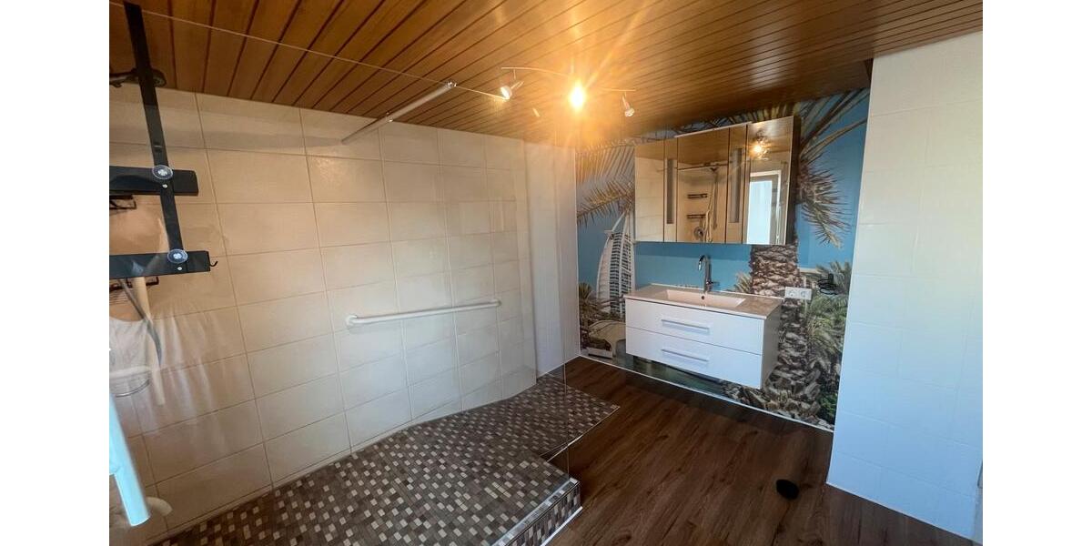 Einfamilienhaus Neckarwestheim - 9 Zimmer, 216 m&sup2;, 699.000&euro; | Angebot:27096900