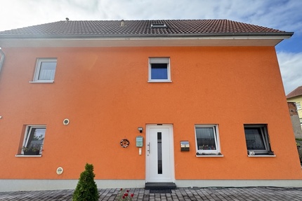 Energieeffizientes EFH mit Einliegerwohnung, Terrasse und großem Hof - Haus Sulzfeld | Angebot:24344056