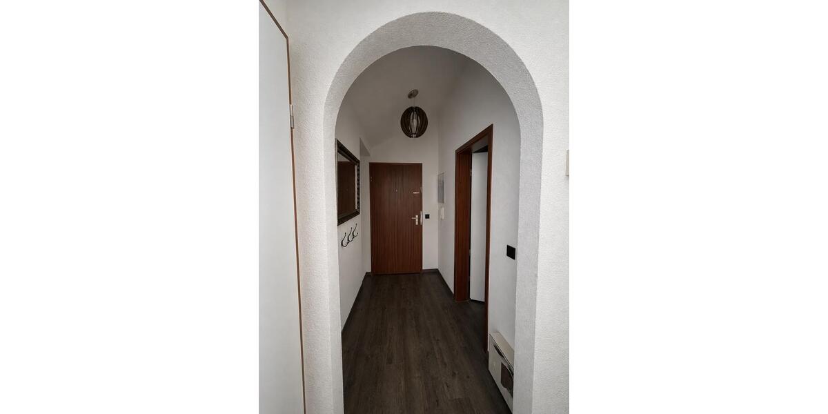 Dachgeschoßwohnung Heilbronn Frankenbach - 2.5 Zimmer, 65 m&sup2;, 285.000&euro; | Angebot:27120252