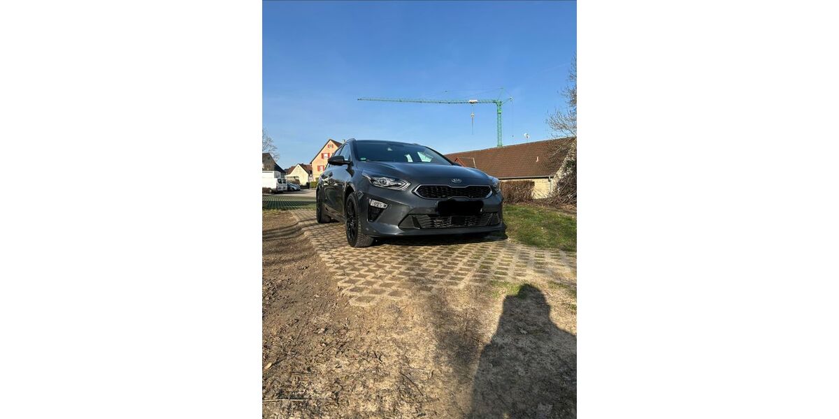 Kia ceed Sportswagon 88.000 km 17.999 &euro; Bad Friedrichshall 74177