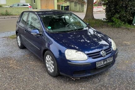 VW Golf 153.000 km 2.800 &euro; Mühlacker 75417