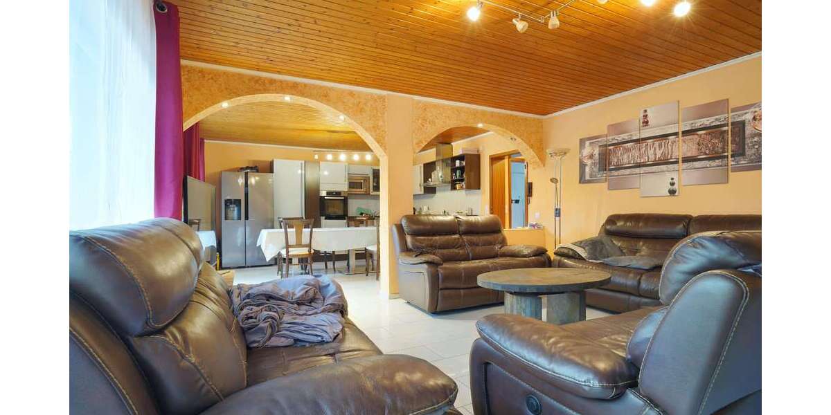 Etagenwohnung Bretten - 4 Zimmer, 110 m&sup2;, 380.000&euro; | Angebot:23036513