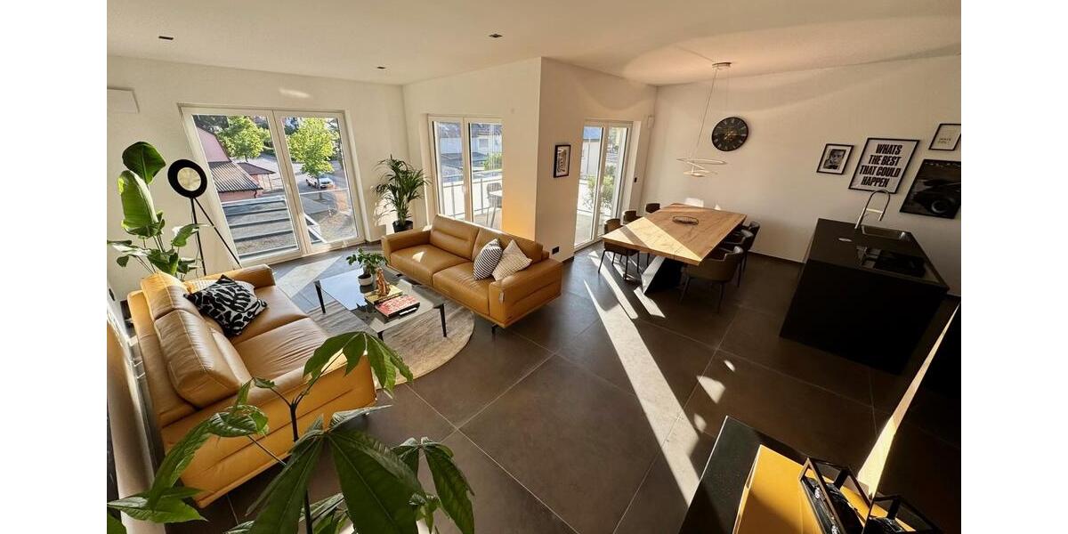 Dachgeschoßwohnung Abstatt - 2 Zimmer, 125 m&sup2;, 1.925&euro; | Angebot:25615100