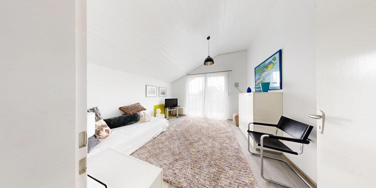 Exklusives, großes Einfamilienhaus in guter und ruhiger Ortsrand-Lage - Einfamilienhaus Eisingen | Angebot:22457254