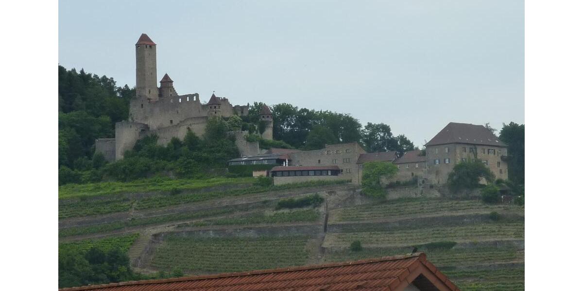 Dachgeschoßwohnung Haßmersheim - 4 Zimmer, 109 m&sup2;, 900&euro; | Angebot:25906945