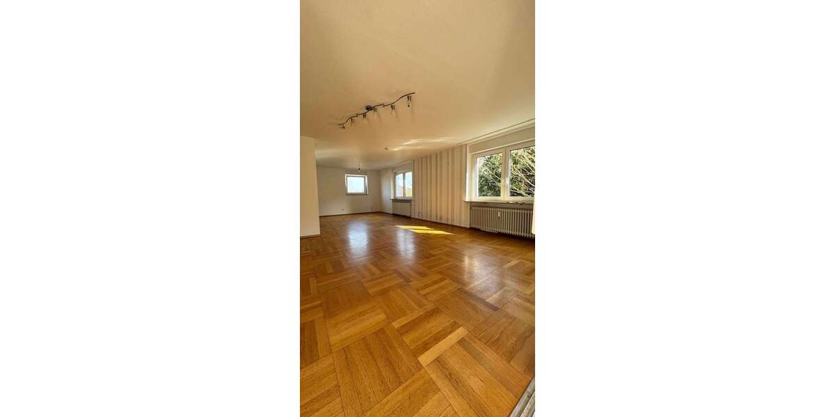 Etagenwohnung Bretten - 3.5 Zimmer, 119 m&sup2;, 1.250&euro; | Angebot:25153048