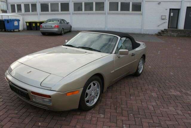 Porsche 944 98.563 km 24.900 &euro; Heilbronn 74076