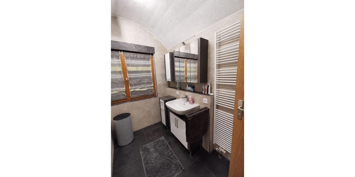 Dachgeschoßwohnung Oedheim - 3 Zimmer, 67 m&sup2;, 279.000&euro; | Angebot:27067337