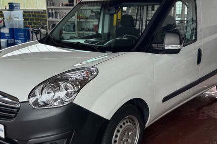 Opel Combo 89.000 km 9.990 &euro; Östringen 76684