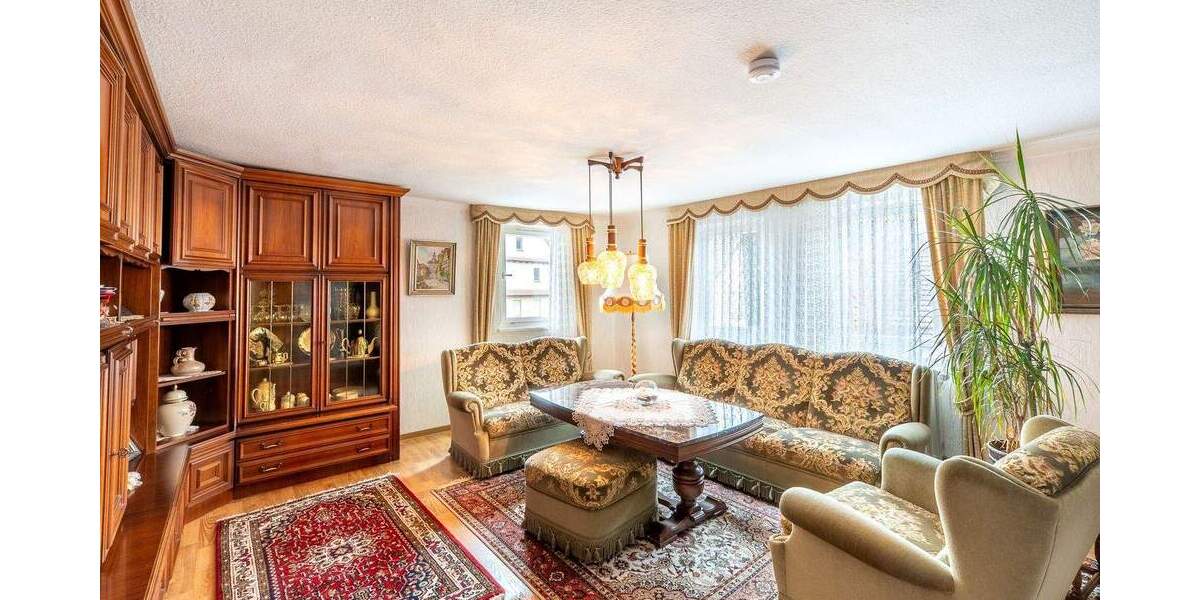 Einfamilienhaus Oberriexingen - 7 Zimmer, 178 m&sup2;, 195.000&euro; | Angebot:25698023