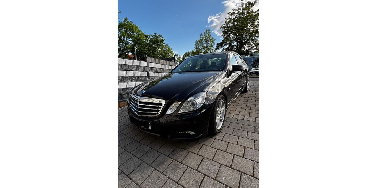 Mercedes-Benz E 250 189.075 km 9.500 &euro; Vaihingen an der Enz 71665