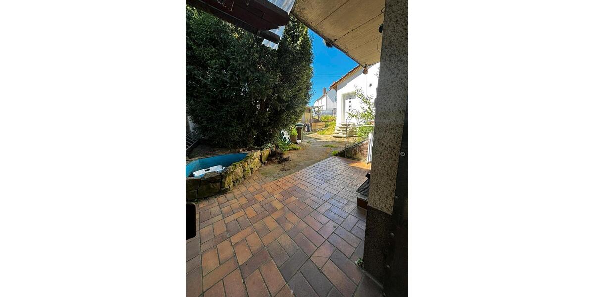 Einfamilienhaus Sandhausen - 8 Zimmer, 180 m&sup2;, 450.000&euro; | Angebot:26625871