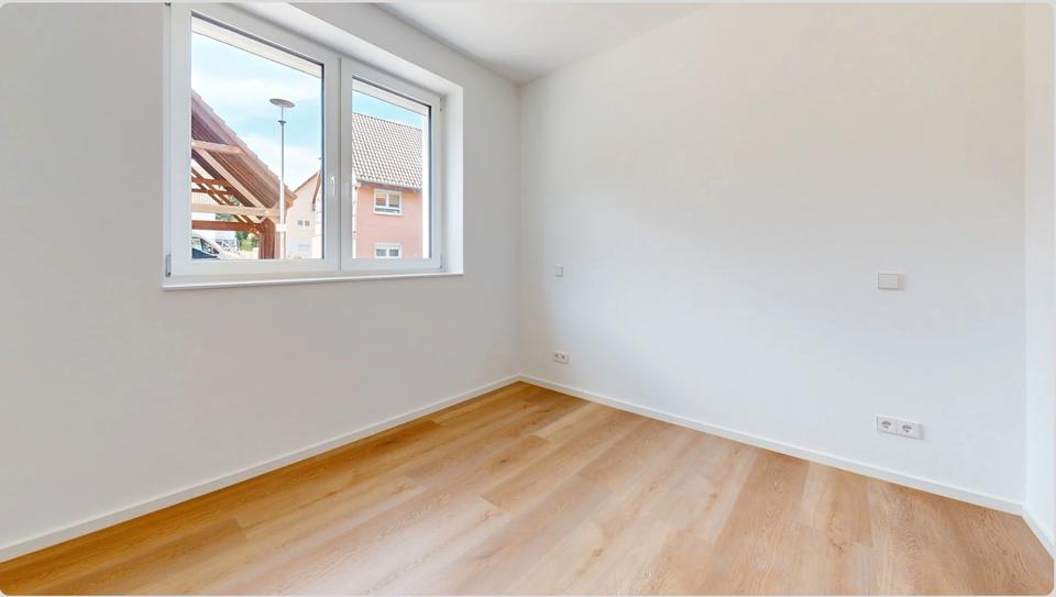 Erdgeschoßwohnung Sternenfels - 3 Zimmer, 83 m&sup2;, 1.100&euro; | Angebot:26384352