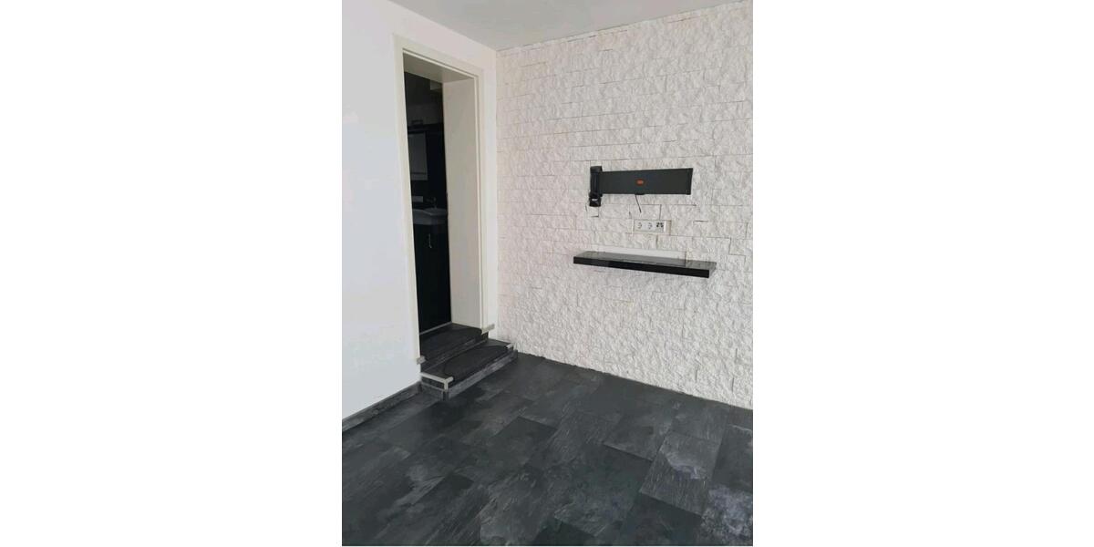 Erdgeschoßwohnung Eppingen - 3 Zimmer, 135 m&sup2;, 220.000&euro; | Angebot:25446661