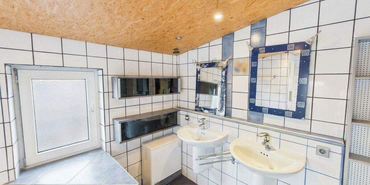 Mehrfamilienhaus, Wohnhaus Aglasterhausen - 5 Zimmer, 170 m&sup2;, 249.000&euro; | Angebot:25696834