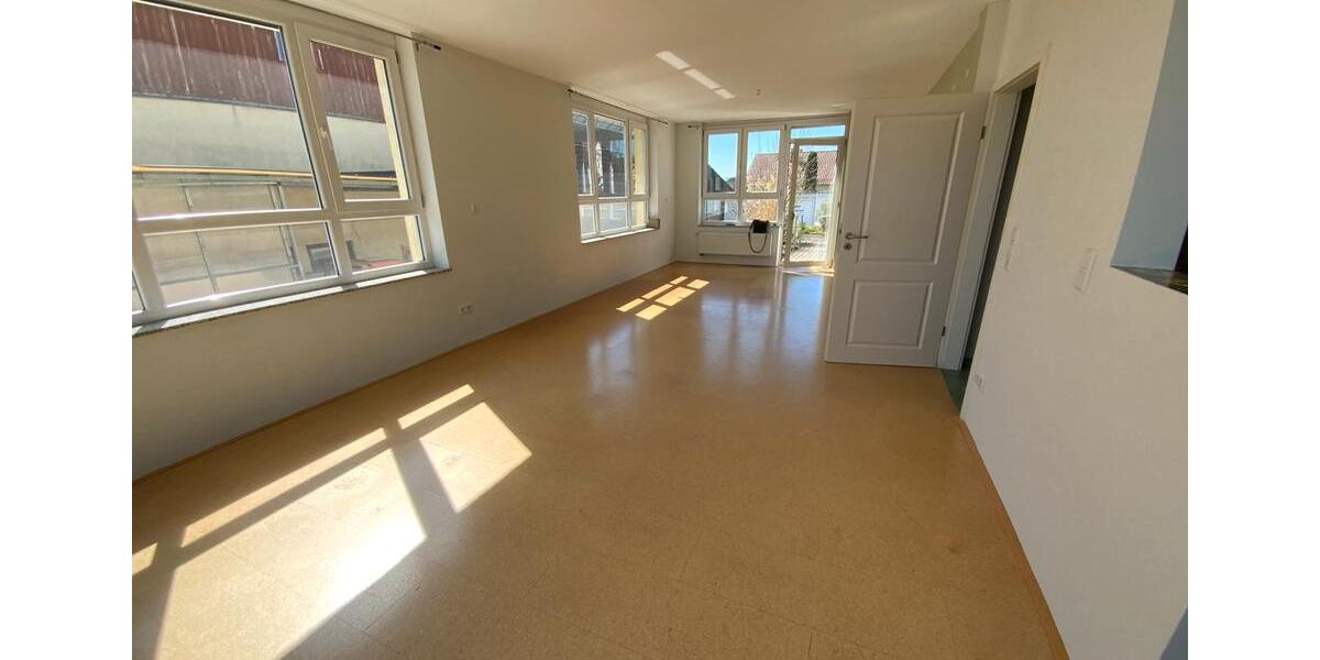 Hochparterre Reichartshausen - 3 Zimmer, 89 m&sup2;, 195.000&euro; | Angebot:26007869