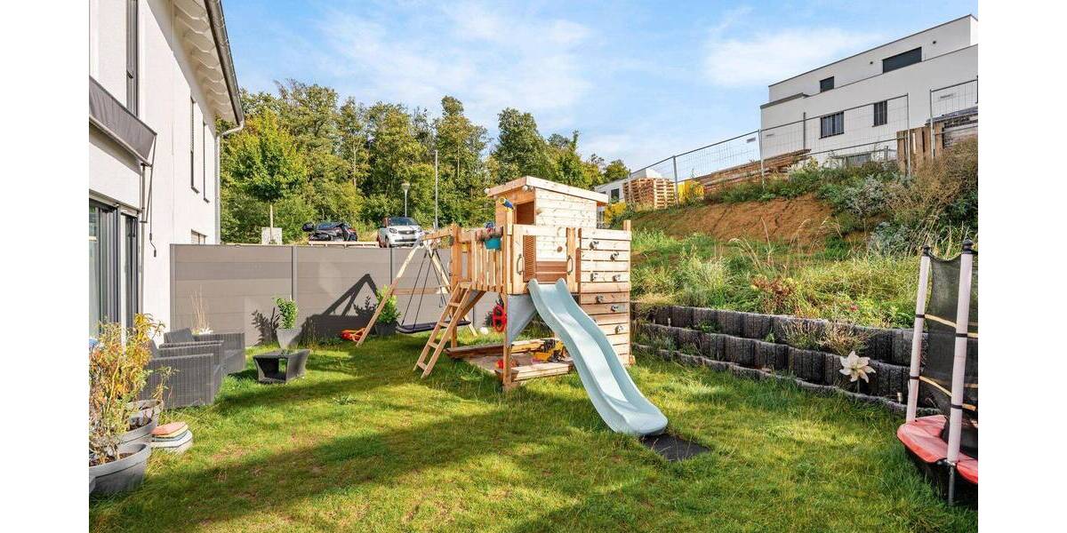 Doppelhaushälfte Kirchardt - 5 Zimmer, 149 m&sup2;, 479.000&euro; | Angebot:26037403