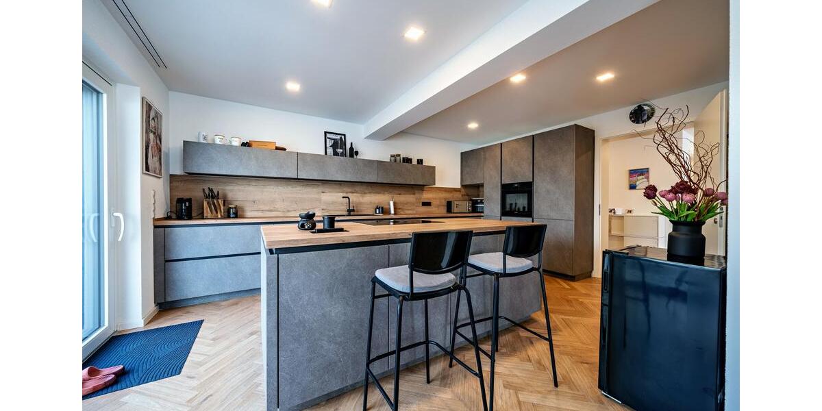 Etagenwohnung Mosbach - 3 Zimmer, 150 m&sup2;, 1.700&euro; | Angebot:25069487