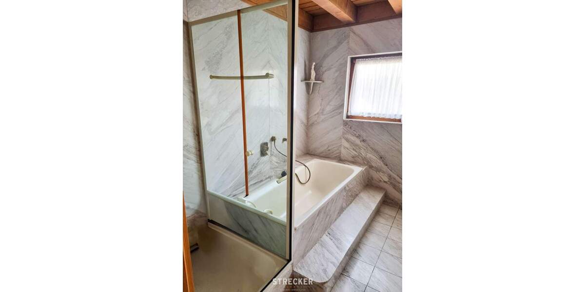 Einfamilienhaus Weingarten (Baden) - 1 Zimmer, 350 m&sup2;, 699.000&euro; | Angebot:25703365