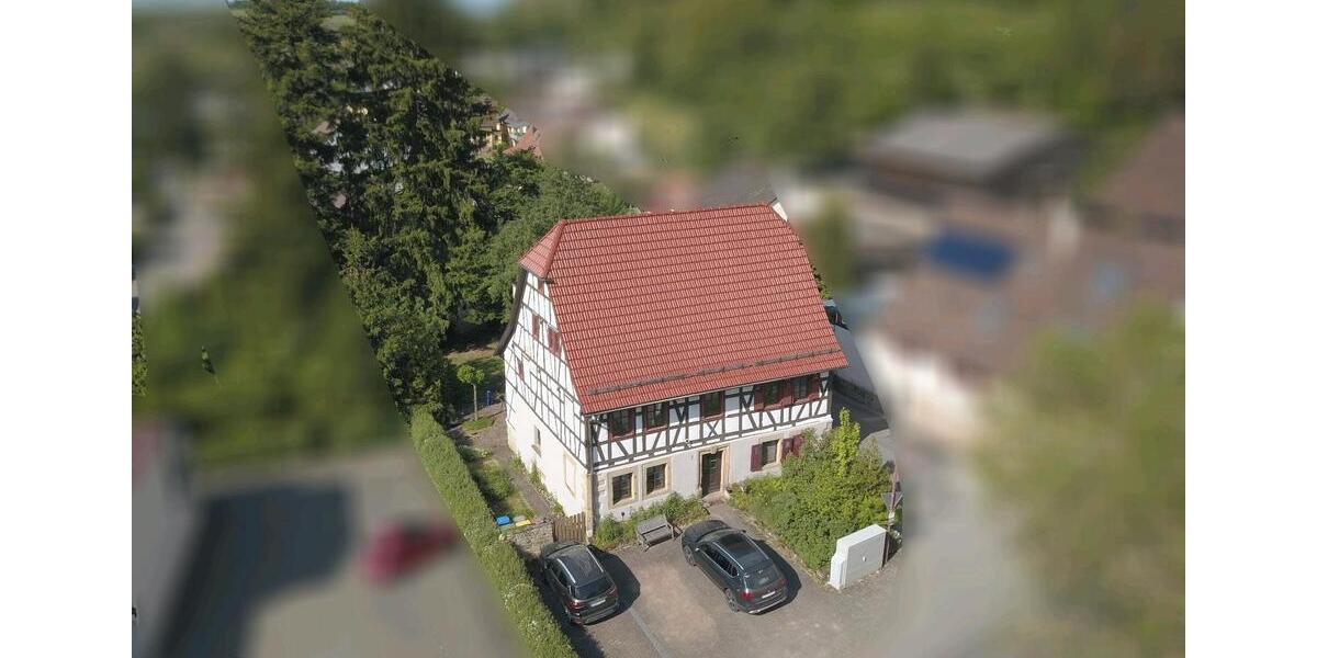 Einfamilienhaus Knittlingen - 9 Zimmer, 216 m&sup2;, 505.000&euro; | Angebot:25281408