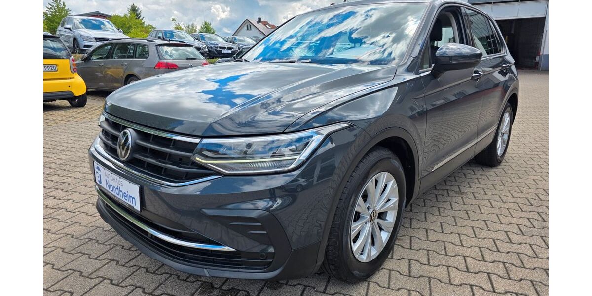 VW Tiguan 125.000 km 21.420 &euro; Nordheim bei Heilbronn 74226