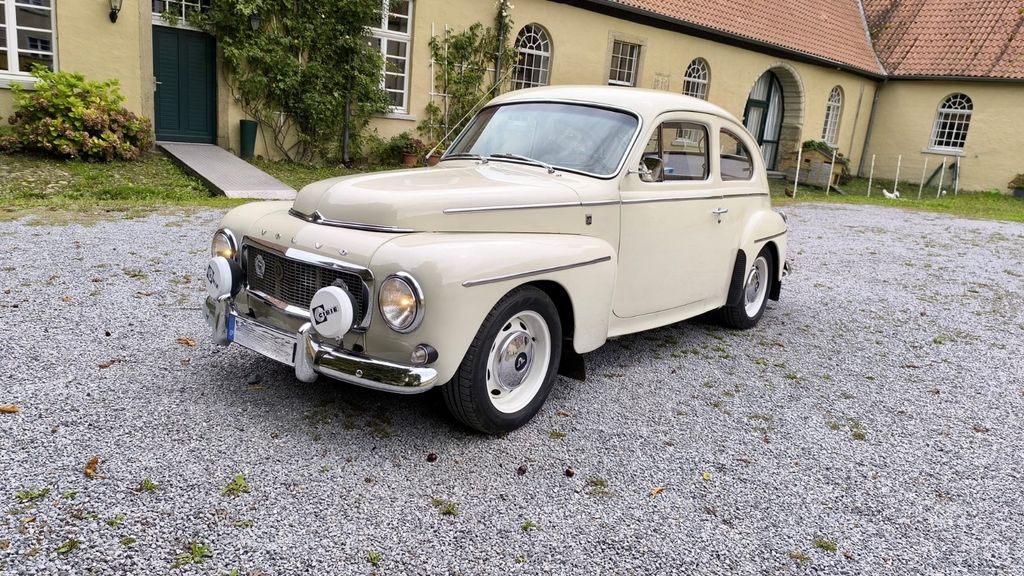 Volvo Andere 99.999 km 14.900 &euro; Forst 76694