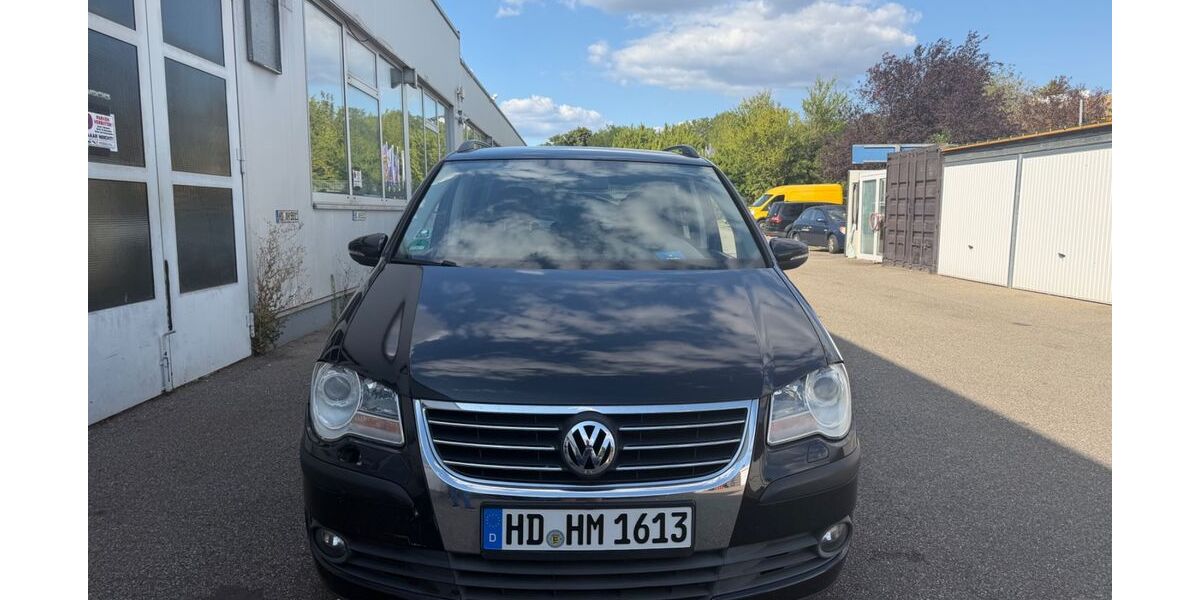 VW Touran 245.000 km 5.599 &euro; Wiesloch 69168