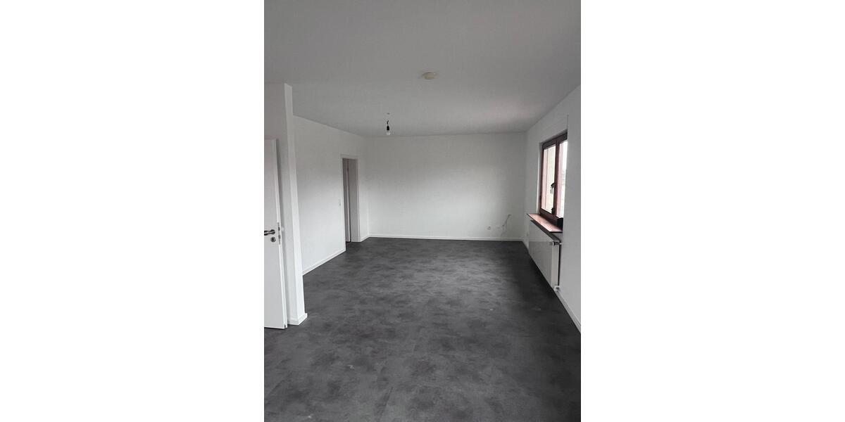 Erdgeschoßwohnung Bad Friedrichshall - 2 Zimmer, 90 m&sup2;, 1.100&euro; | Angebot:25056476