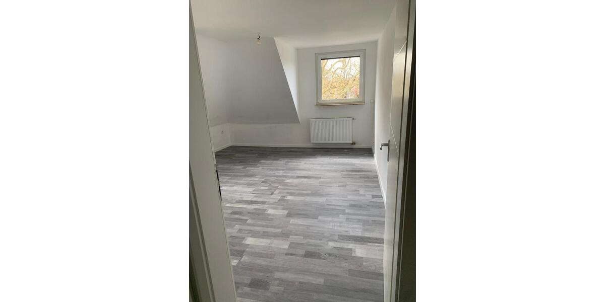 Dachgeschoßwohnung Heilbronn Kernstadt - 3 Zimmer, 85 m&sup2;, 1.300&euro; | Angebot:25945165