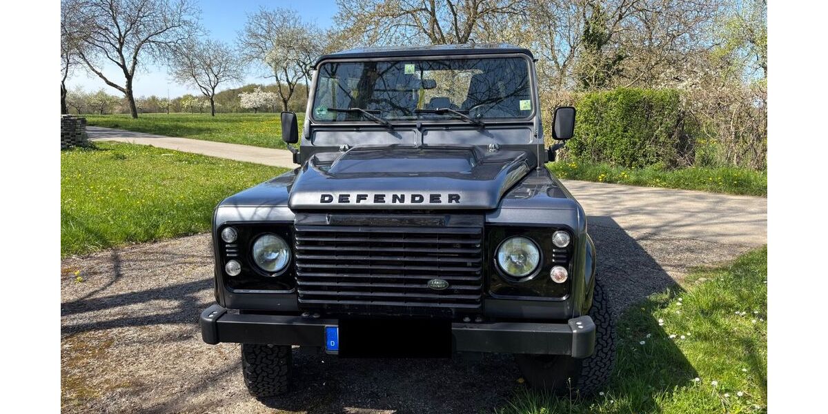 Land Rover Defender 210.000 km 29.000 &euro; Niefern-Öschelbronn 75223