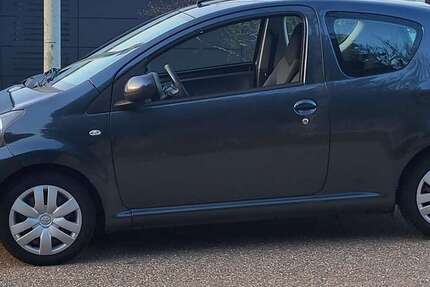 Toyota Aygo 70.000 km 3.500 &euro; Neckarsulm 74172
