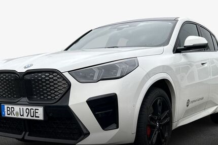 BMW iX2 4.893 km 61.690 &euro; Bruchsal 76646